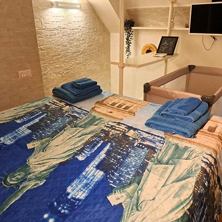 Toledo 27, A Due Passi Da Piazza Del Plebiscito Apartment Napoli Ngoại thất bức ảnh