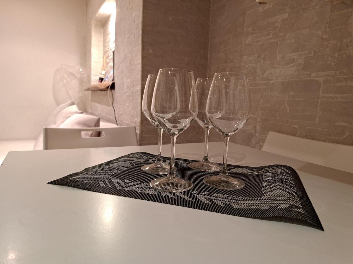 Toledo 27, A Due Passi Da Piazza Del Plebiscito Apartment Napoli Ngoại thất bức ảnh