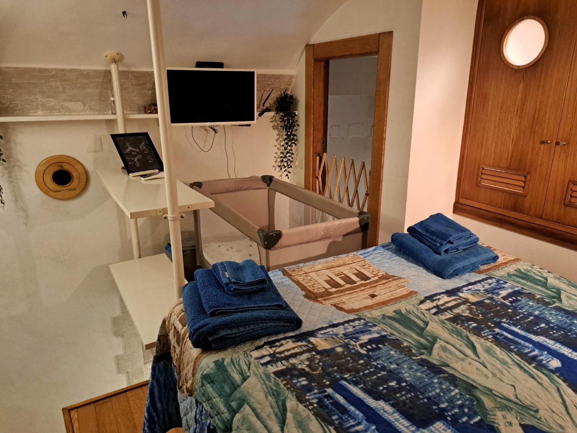 Toledo 27, A Due Passi Da Piazza Del Plebiscito Apartment Napoli Ngoại thất bức ảnh