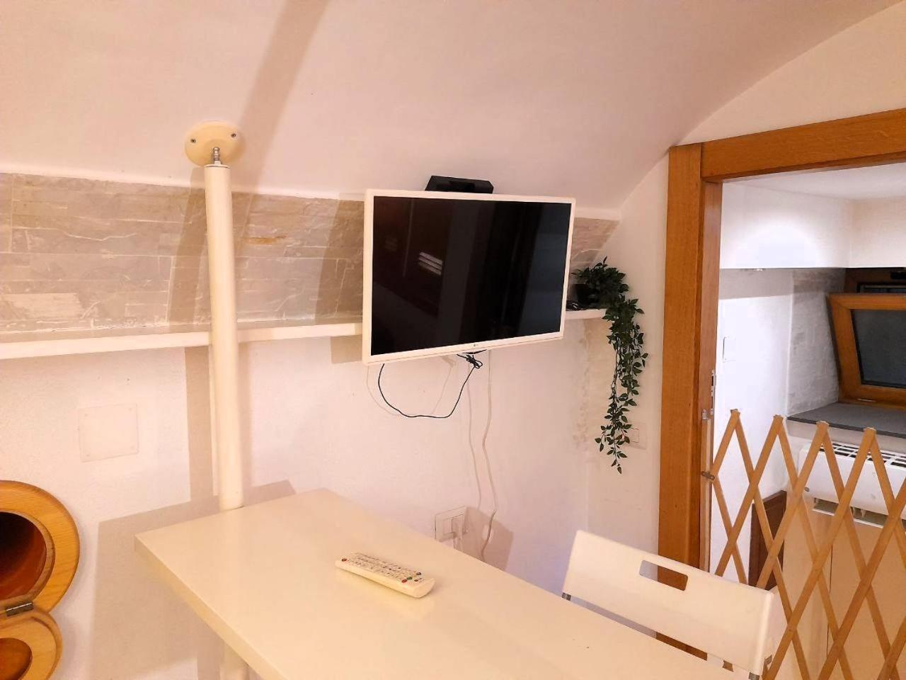 Toledo 27, A Due Passi Da Piazza Del Plebiscito Apartment Napoli Ngoại thất bức ảnh