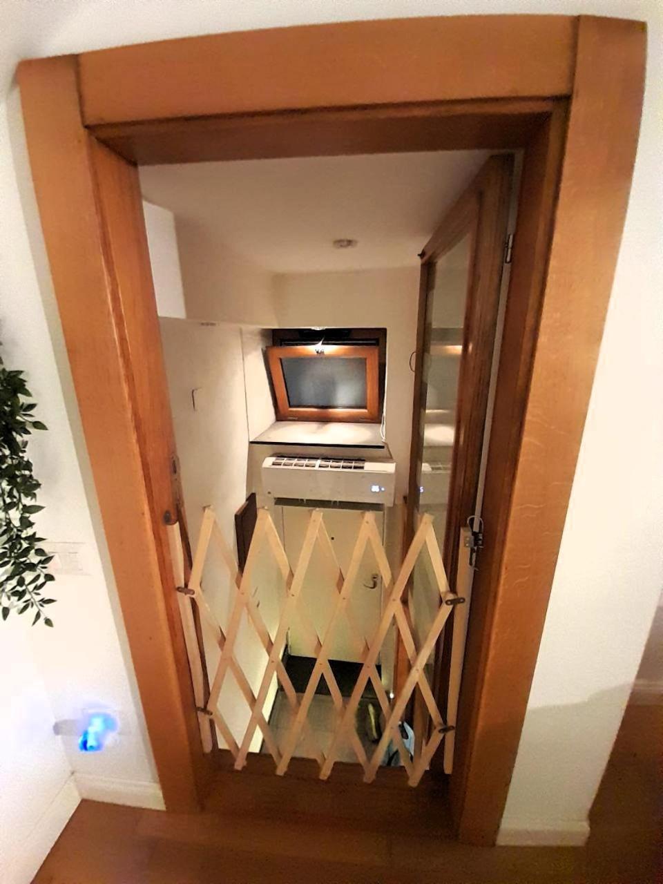 Toledo 27, A Due Passi Da Piazza Del Plebiscito Apartment Napoli Ngoại thất bức ảnh