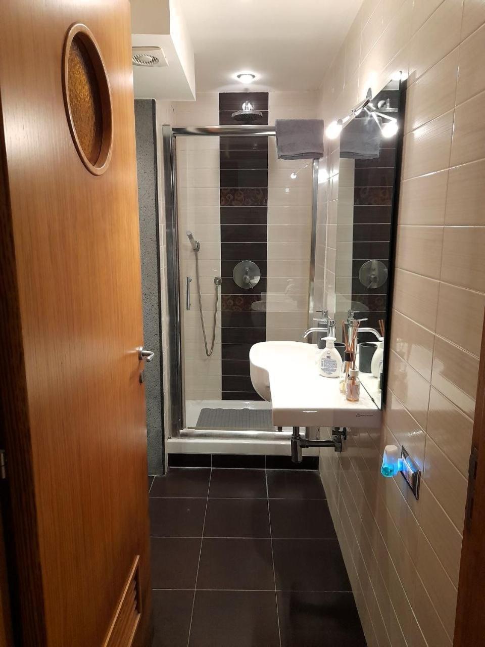 Toledo 27, A Due Passi Da Piazza Del Plebiscito Apartment Napoli Ngoại thất bức ảnh