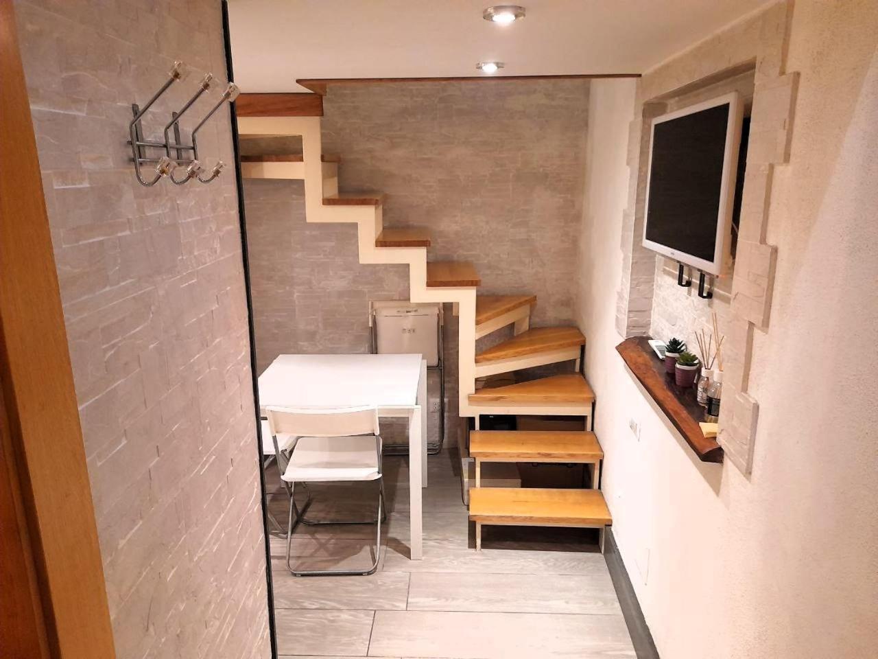 Toledo 27, A Due Passi Da Piazza Del Plebiscito Apartment Napoli Ngoại thất bức ảnh