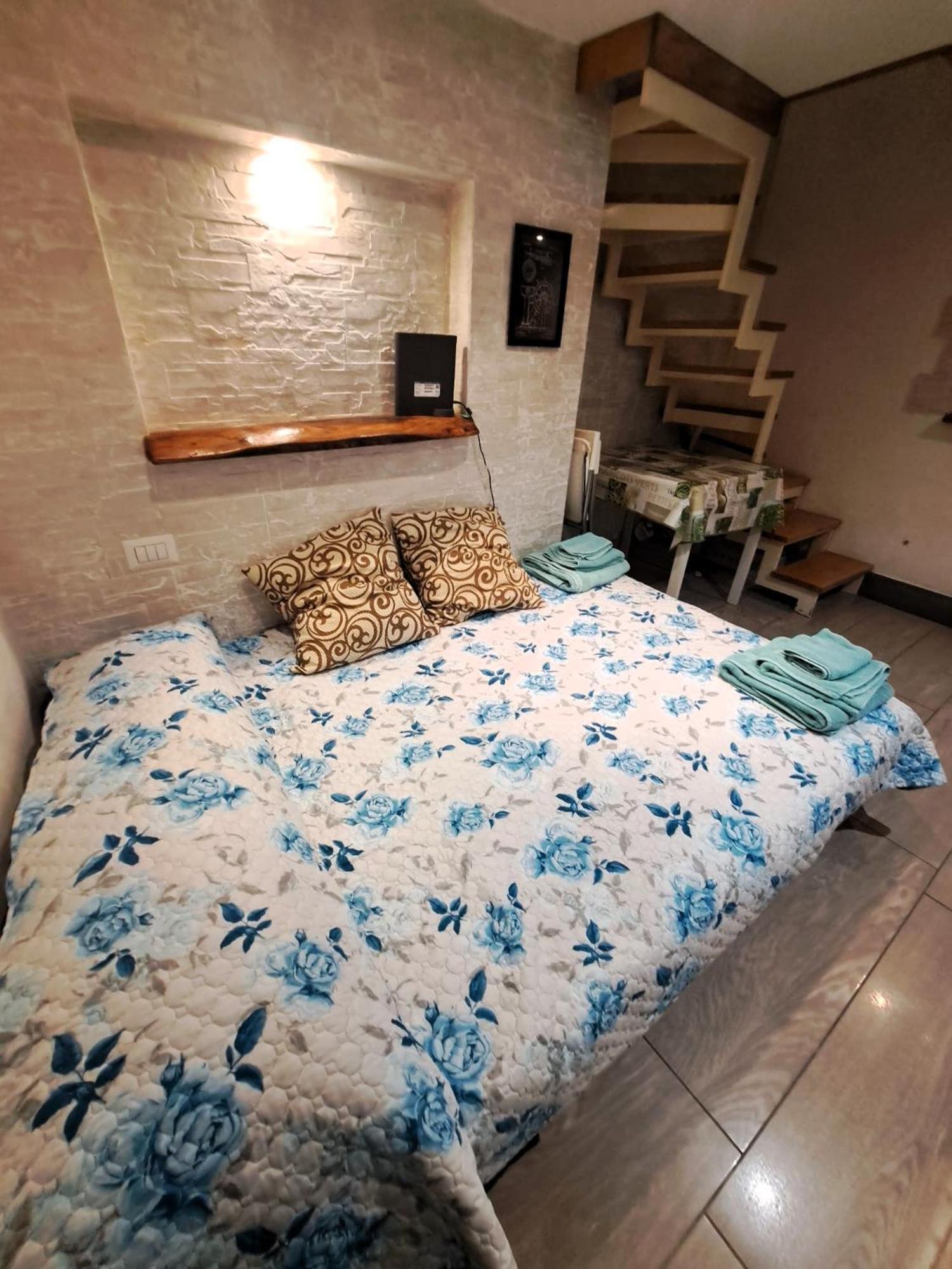 Toledo 27, A Due Passi Da Piazza Del Plebiscito Apartment Napoli Ngoại thất bức ảnh