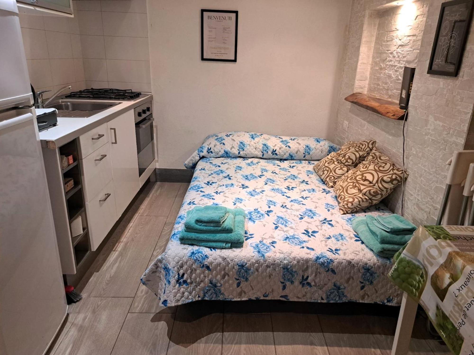 Toledo 27, A Due Passi Da Piazza Del Plebiscito Apartment Napoli Ngoại thất bức ảnh