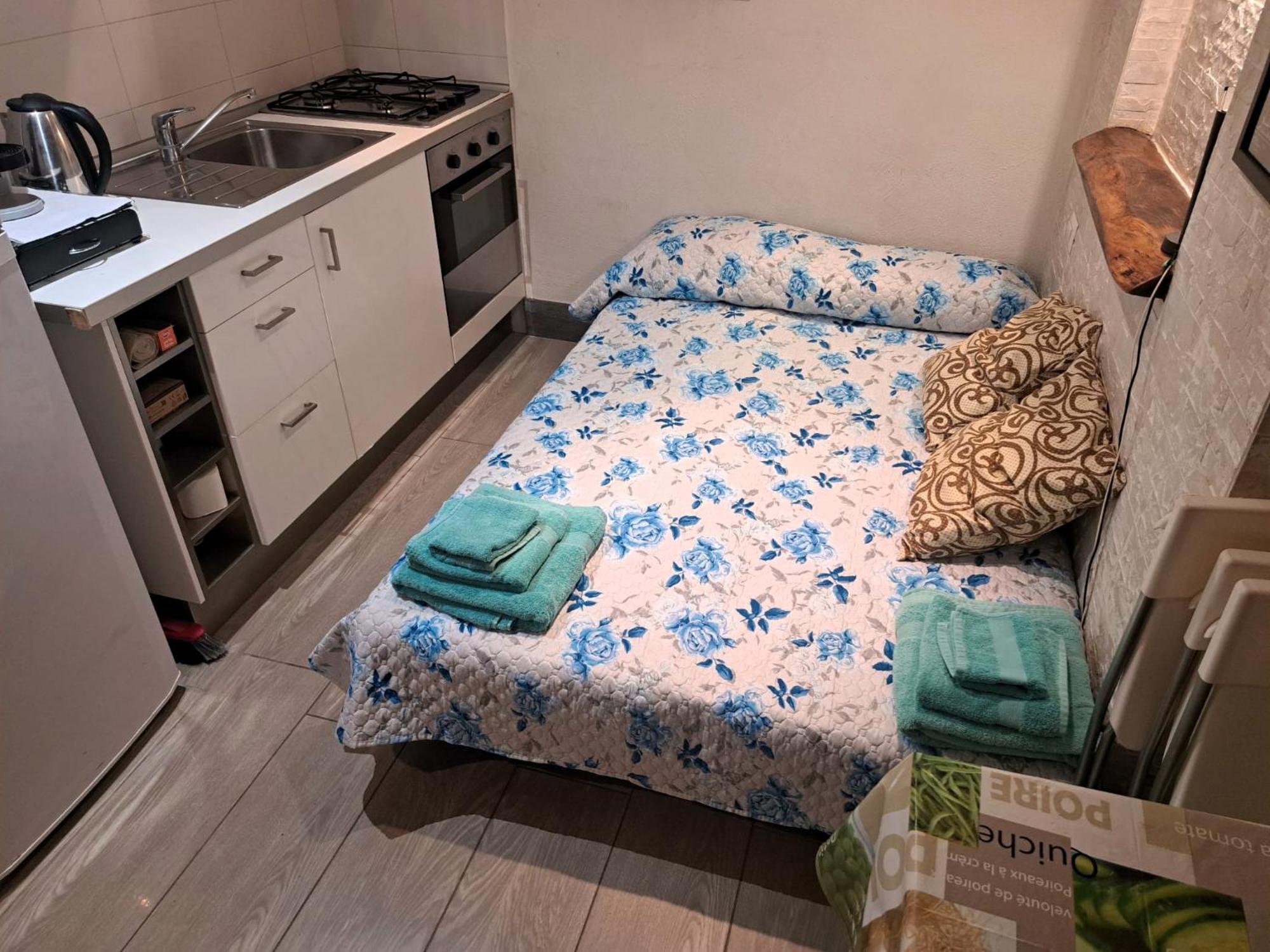 Toledo 27, A Due Passi Da Piazza Del Plebiscito Apartment Napoli Ngoại thất bức ảnh